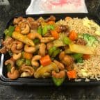 Best 腰果鸡 Chicken w Cashew Nuts Combo in Blue Bell, PA